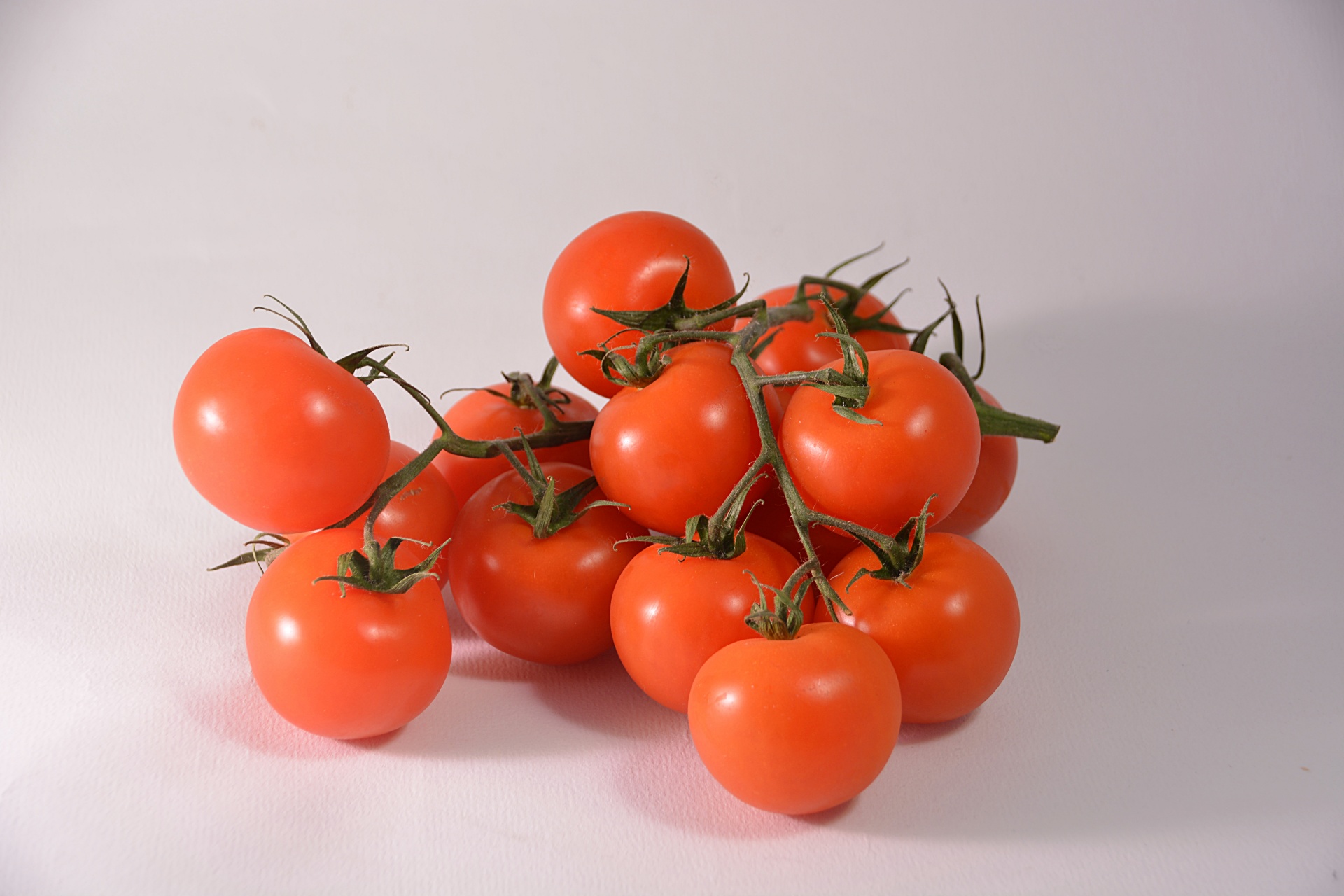 tomatoes grape tomatoes red free photo