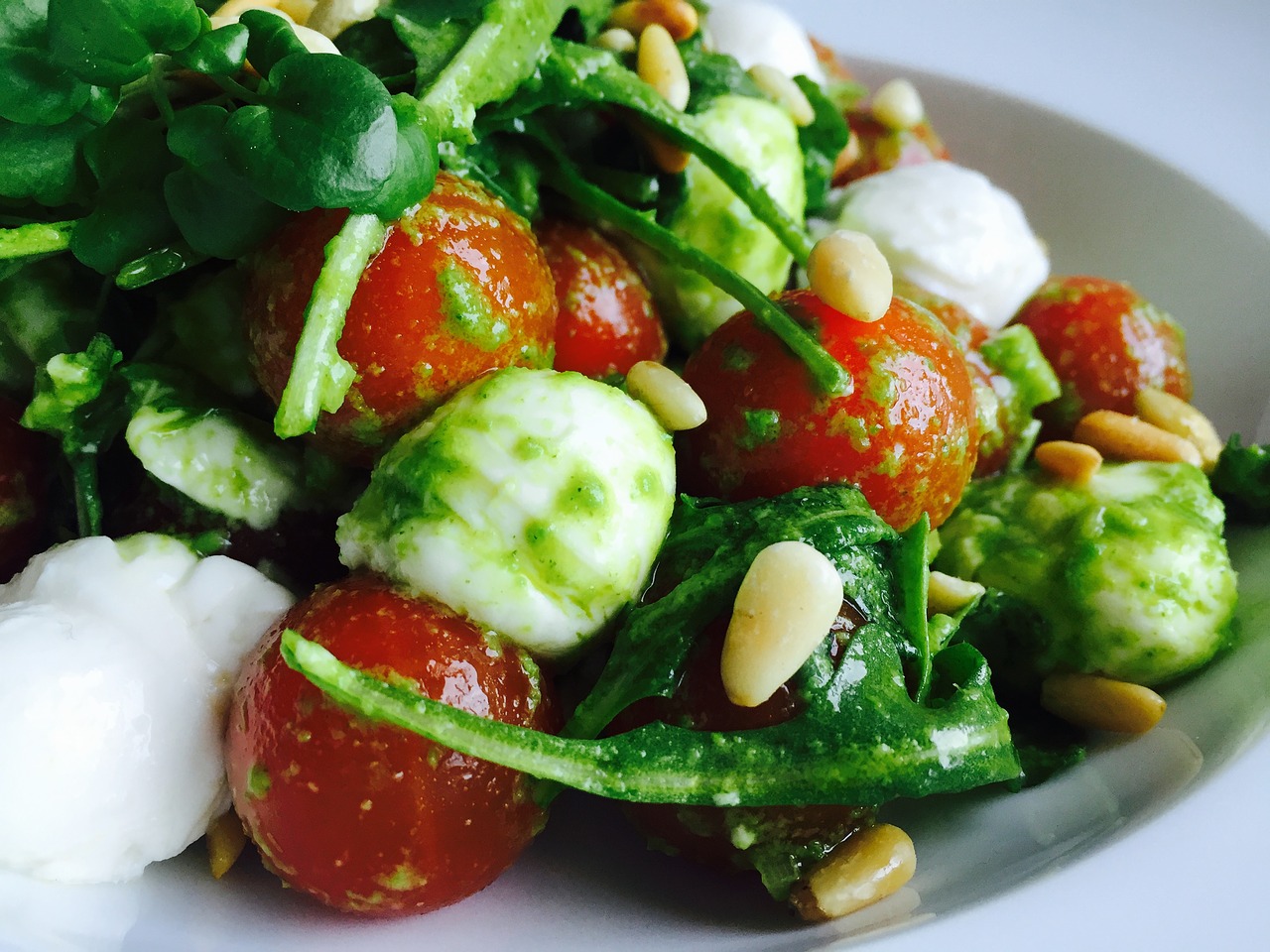 tomato salad persillepesto free photo