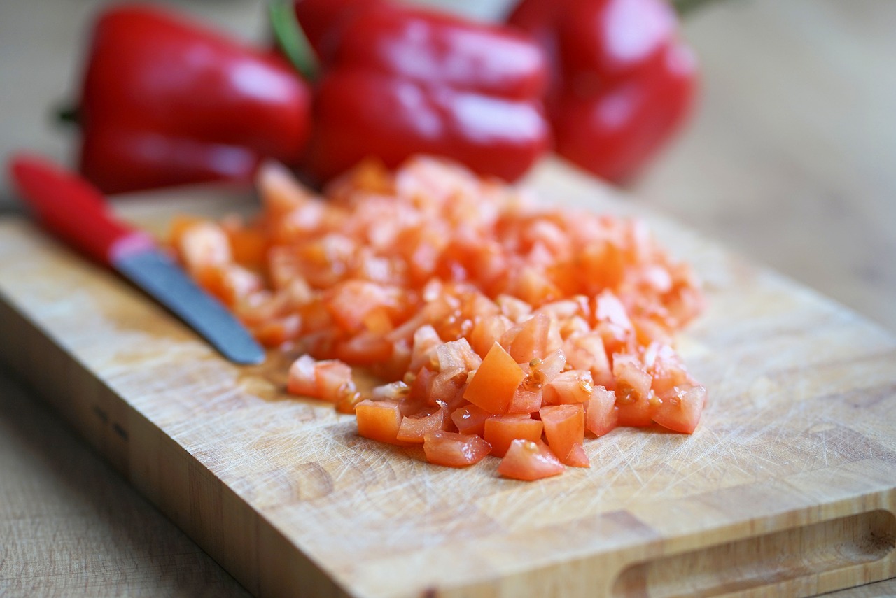 tomato cut gastronomy free photo