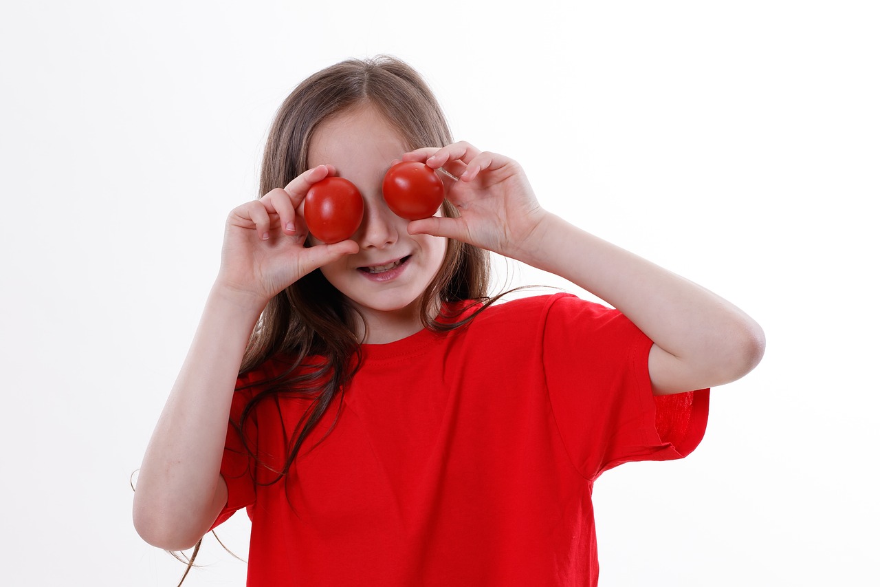 tomato  vegetables  food free photo