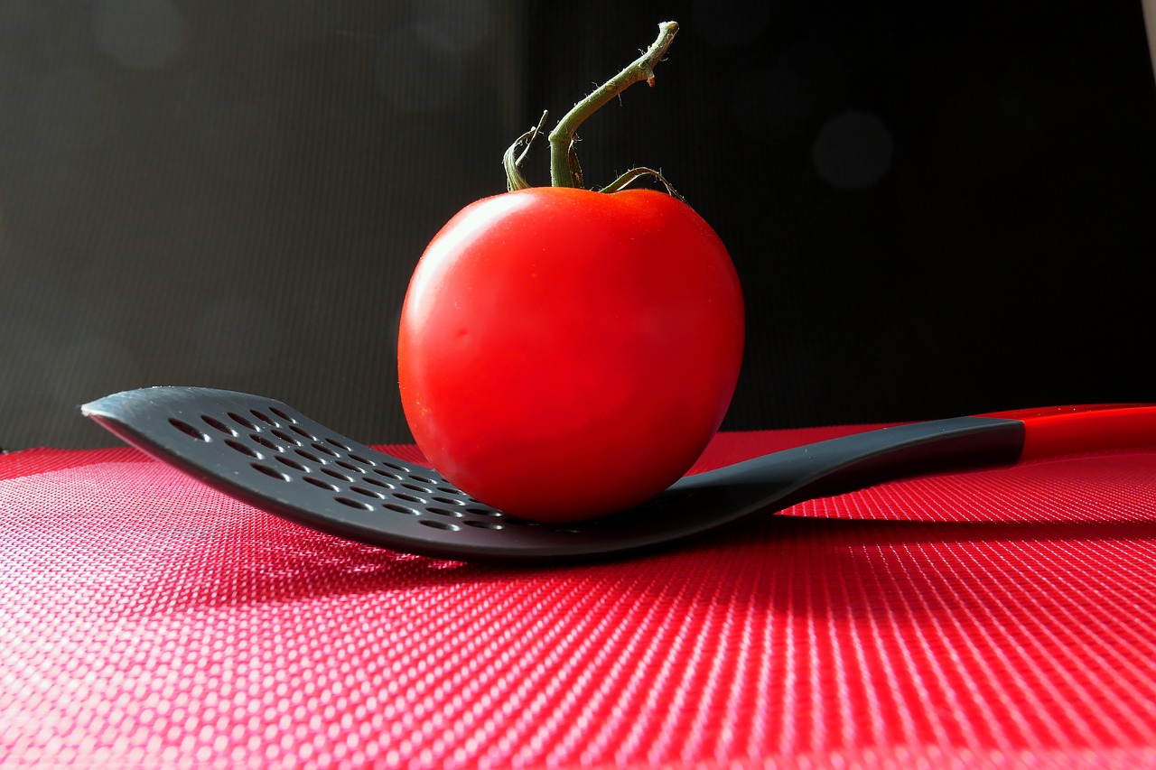 tomato  vegetables  food free photo