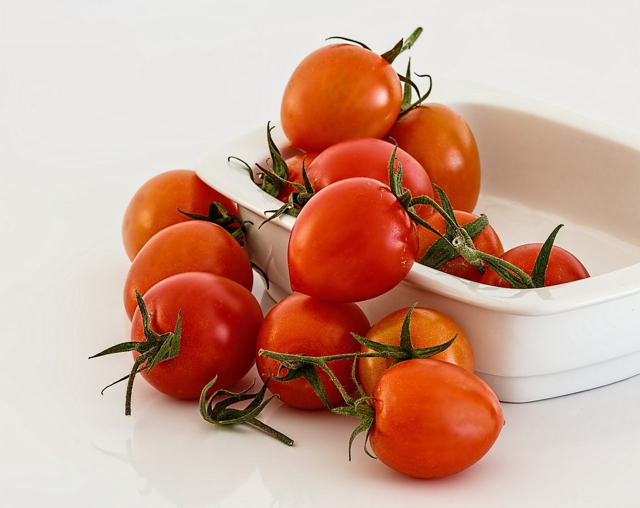tomato red fresh free photo