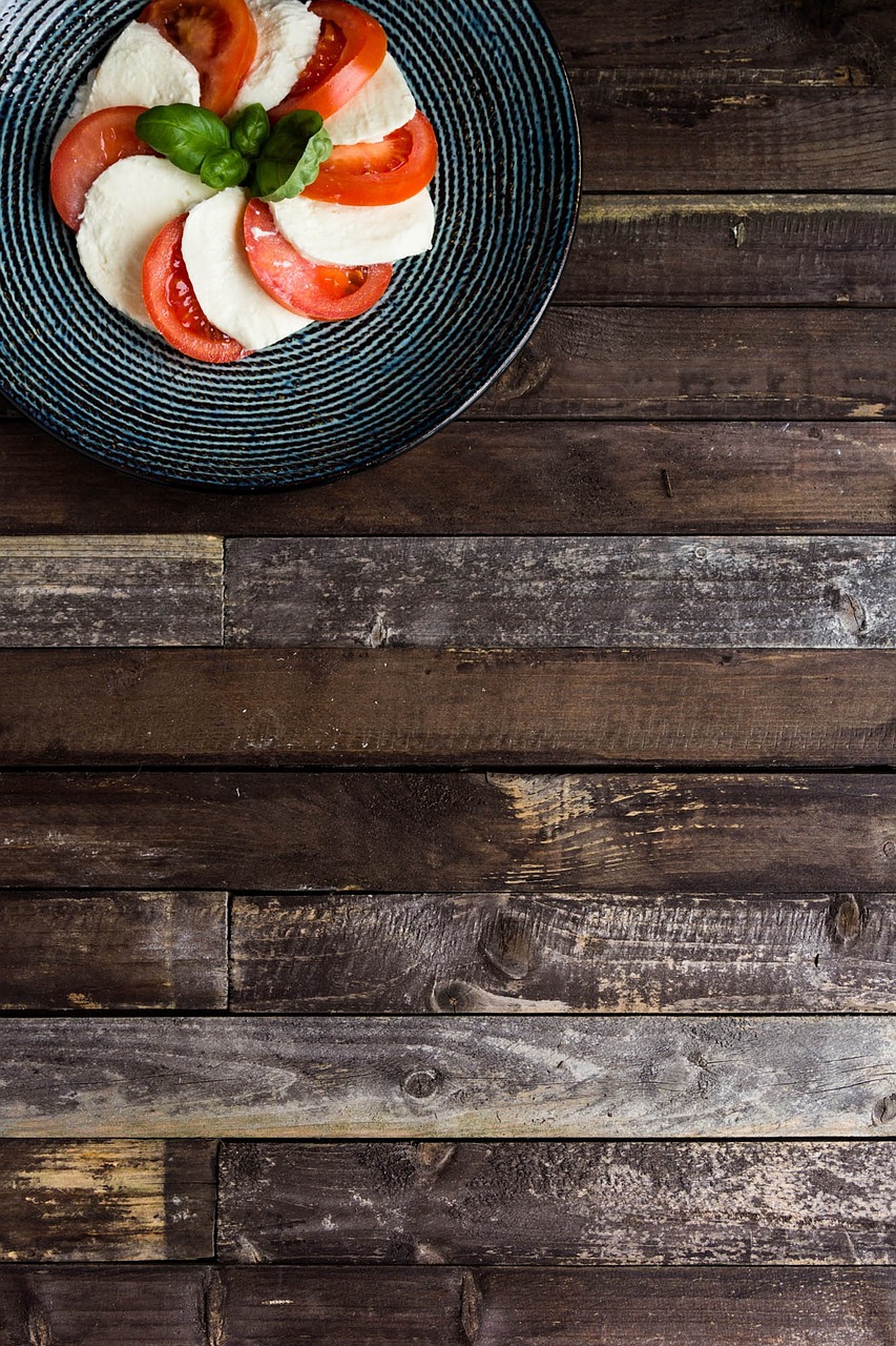 tomato background wooden free photo