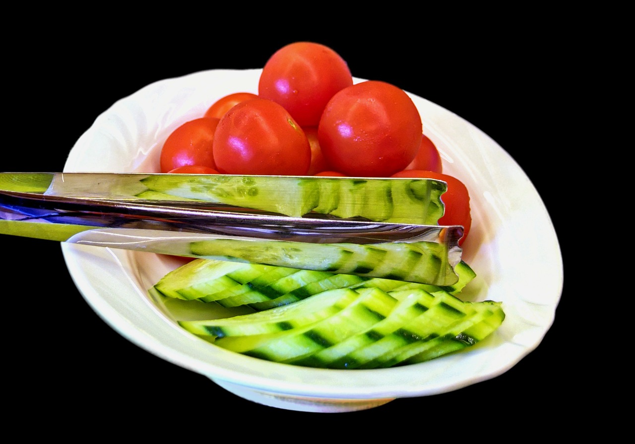 tomato cucumber healthy free photo