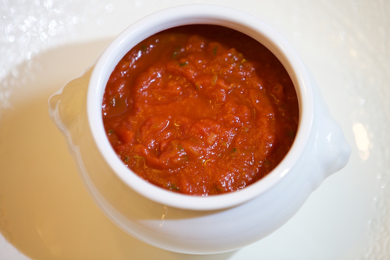 tomato sauce tomato puree tjena-kitchen free photo