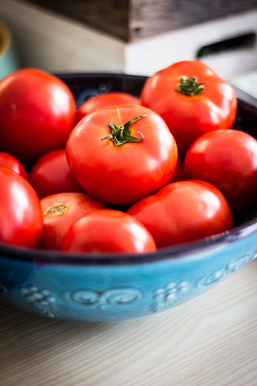 tomatoes vegetable healthy free photo