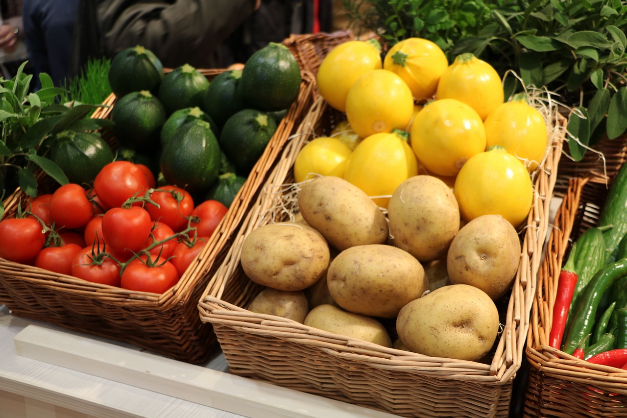 tomatoes cucumber cook free photo