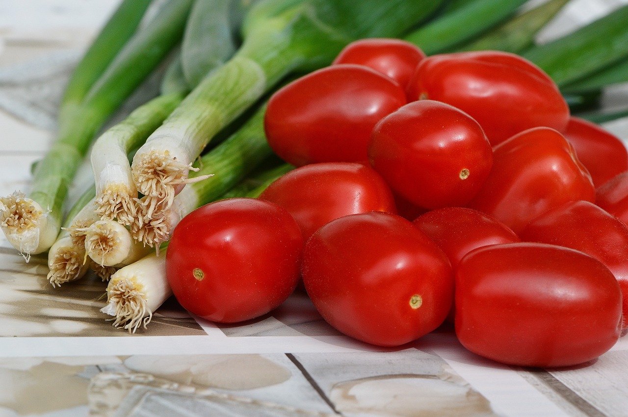 tomatoes spring onions vegetables free photo