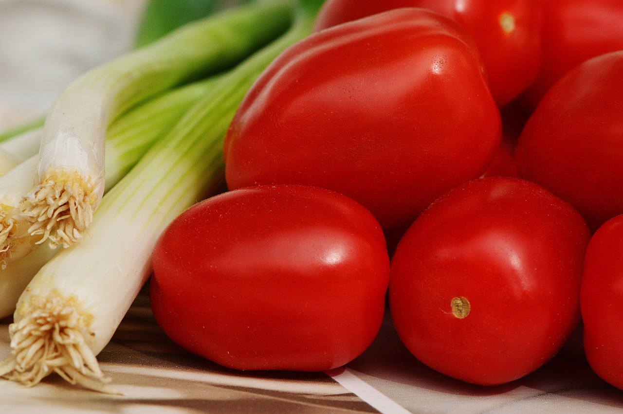 tomatoes spring onions vegetables free photo