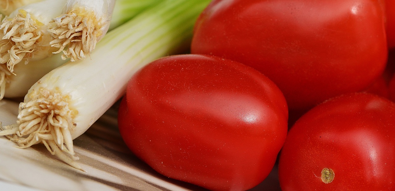 tomatoes spring onions vegetables free photo