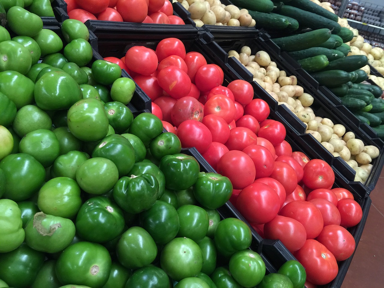 tomatoes potatos vegetables free photo