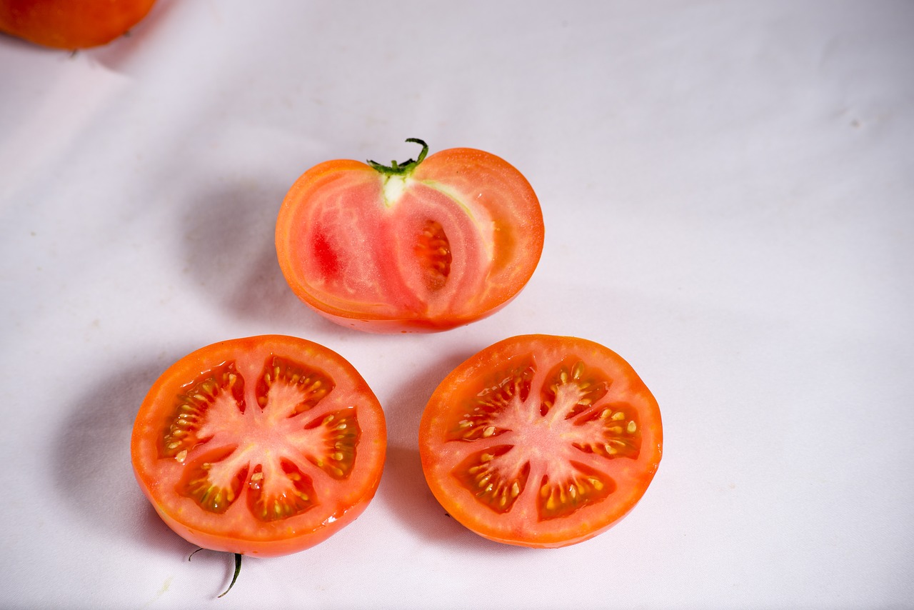 tomatoes vietnam big tomato free photo