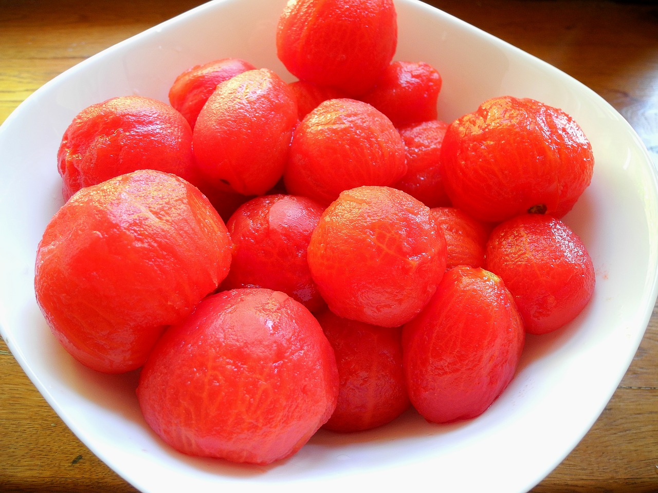 tomatoes vegetables peeled tomatoes free photo