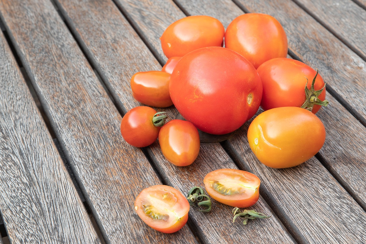 tomatoes  tomato  food free photo