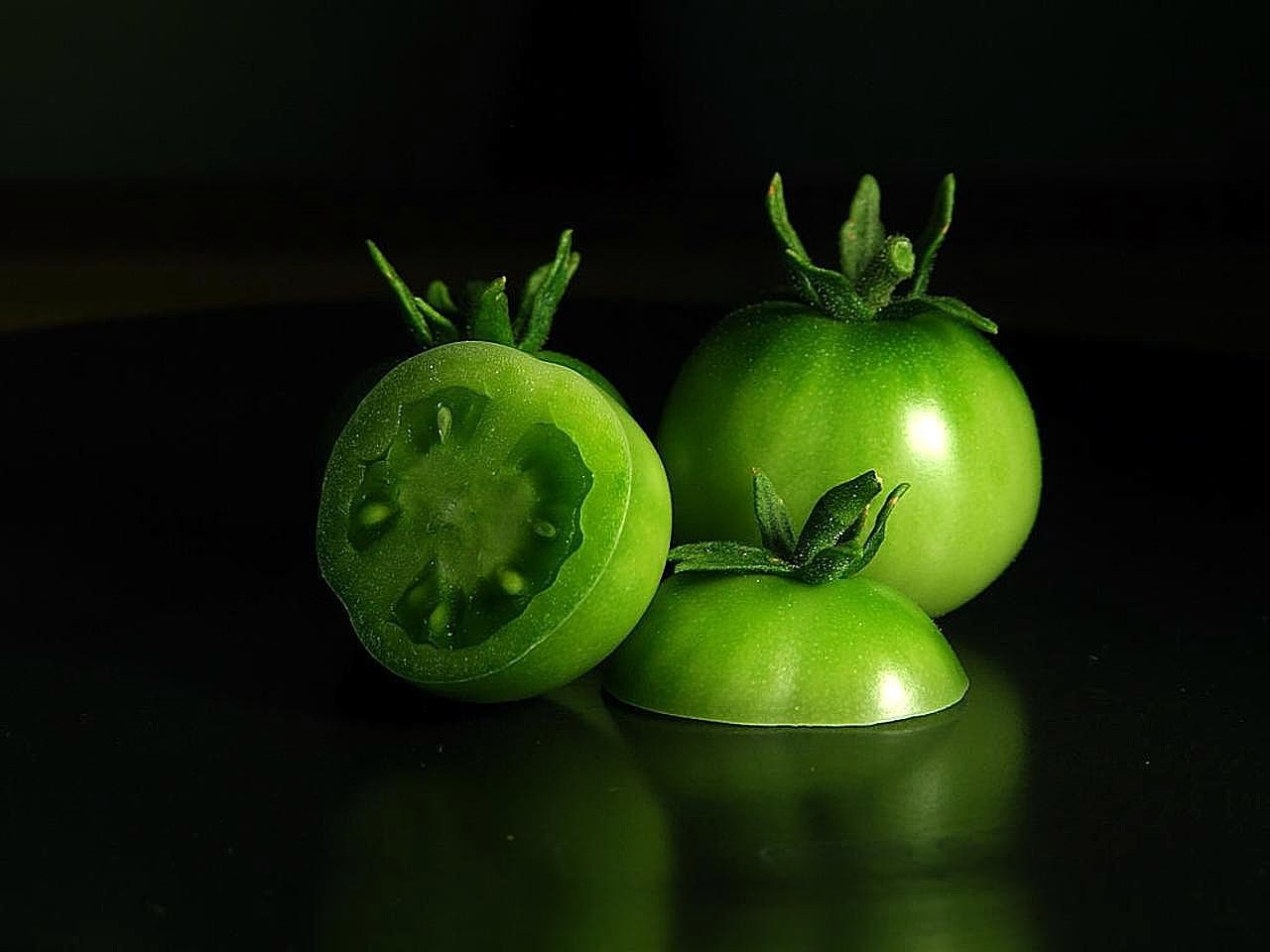 tomatoes green tomato free photo