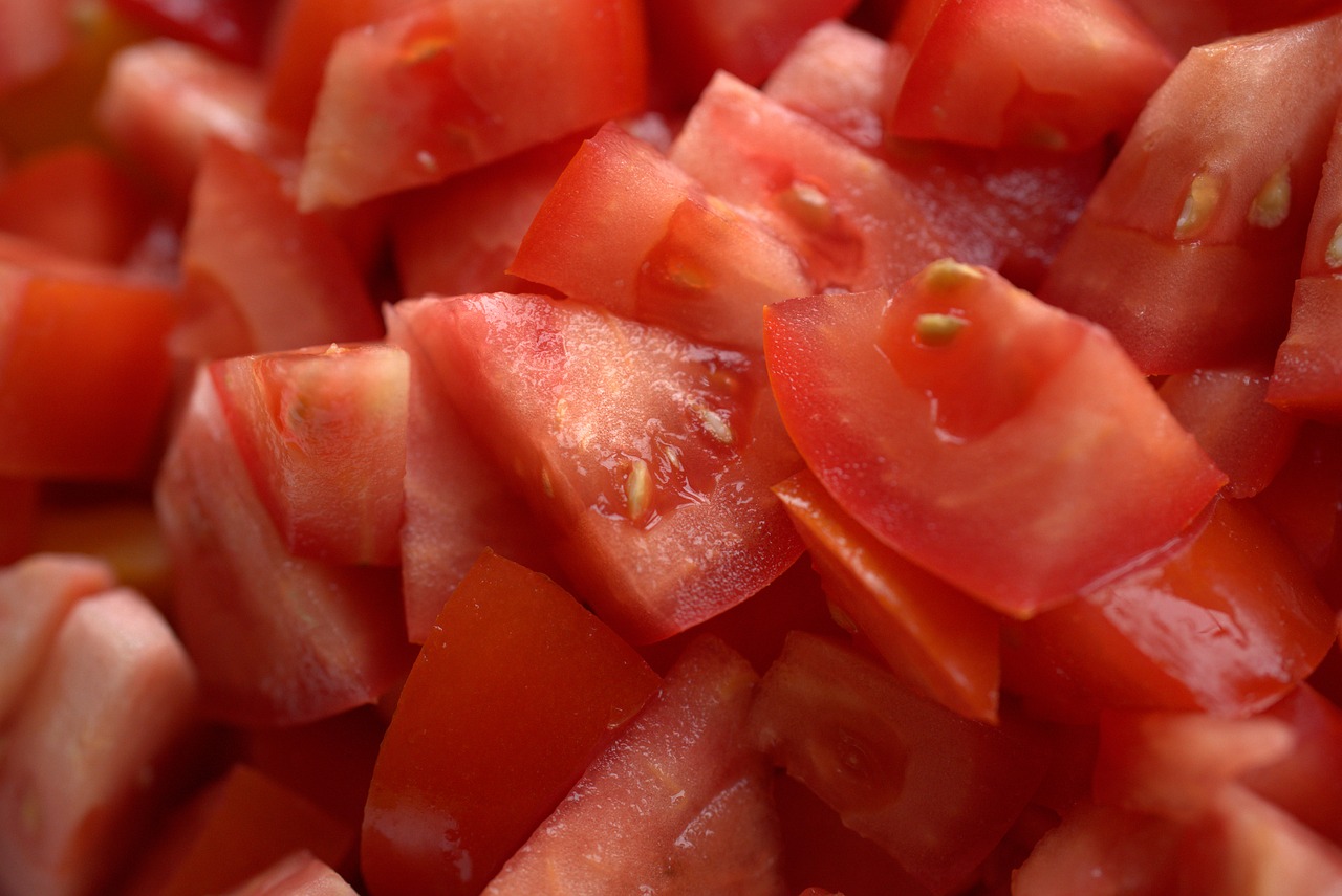 tomatoes  vegetables  red free photo