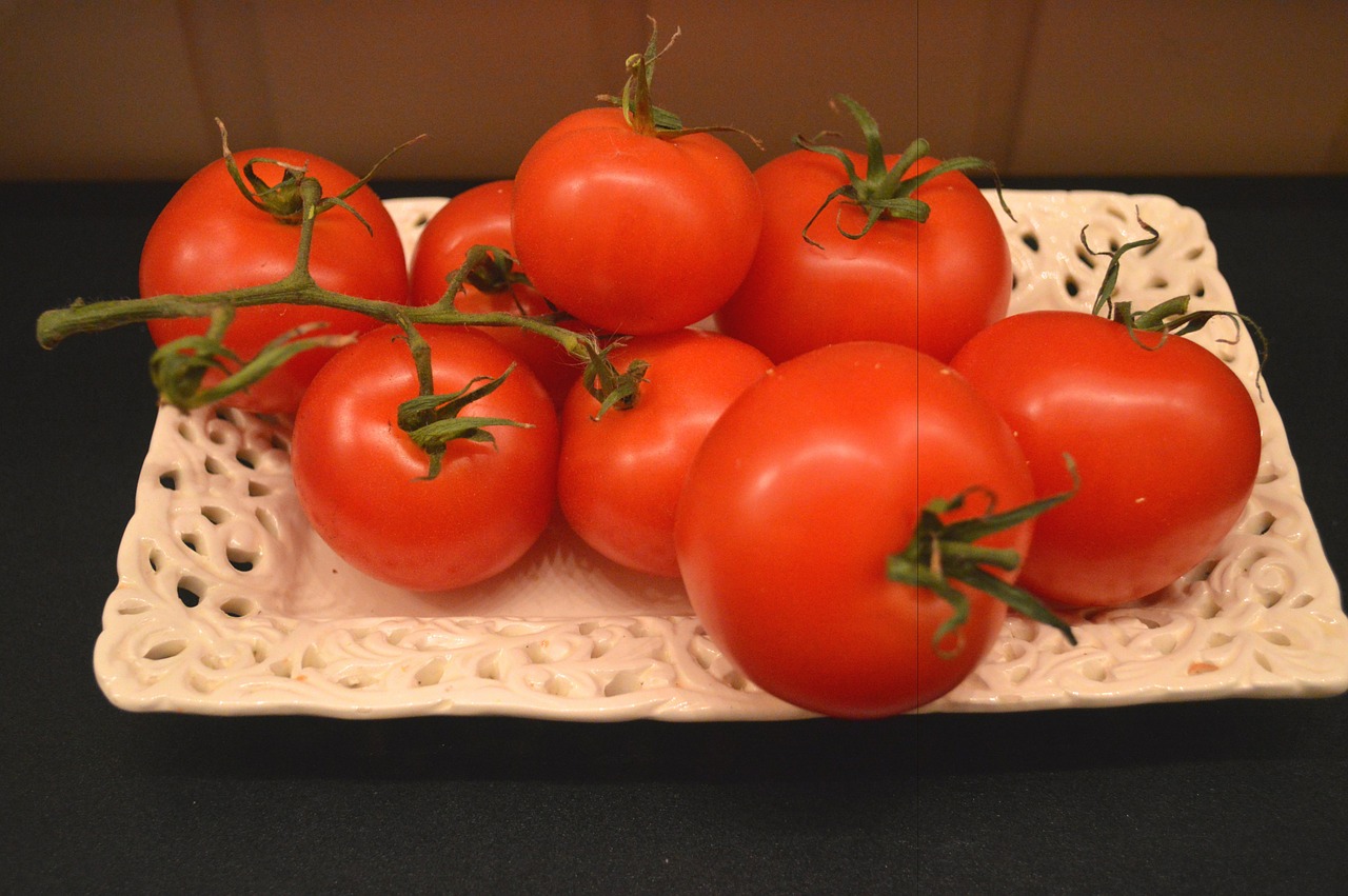 tomatoes vegetables cook free photo