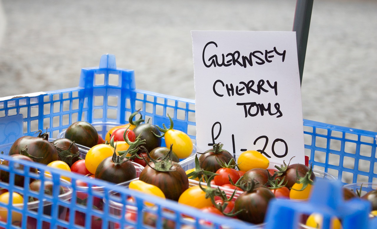 tomatoes fresh market free photo