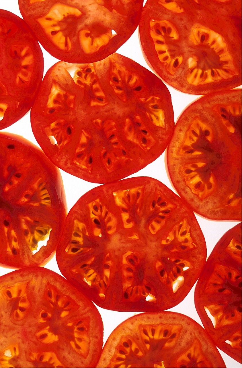 tomatoes ripe sliced free photo