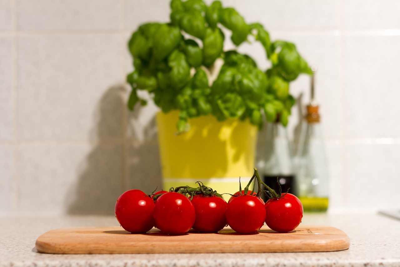 tomatoes vegetables basil free photo