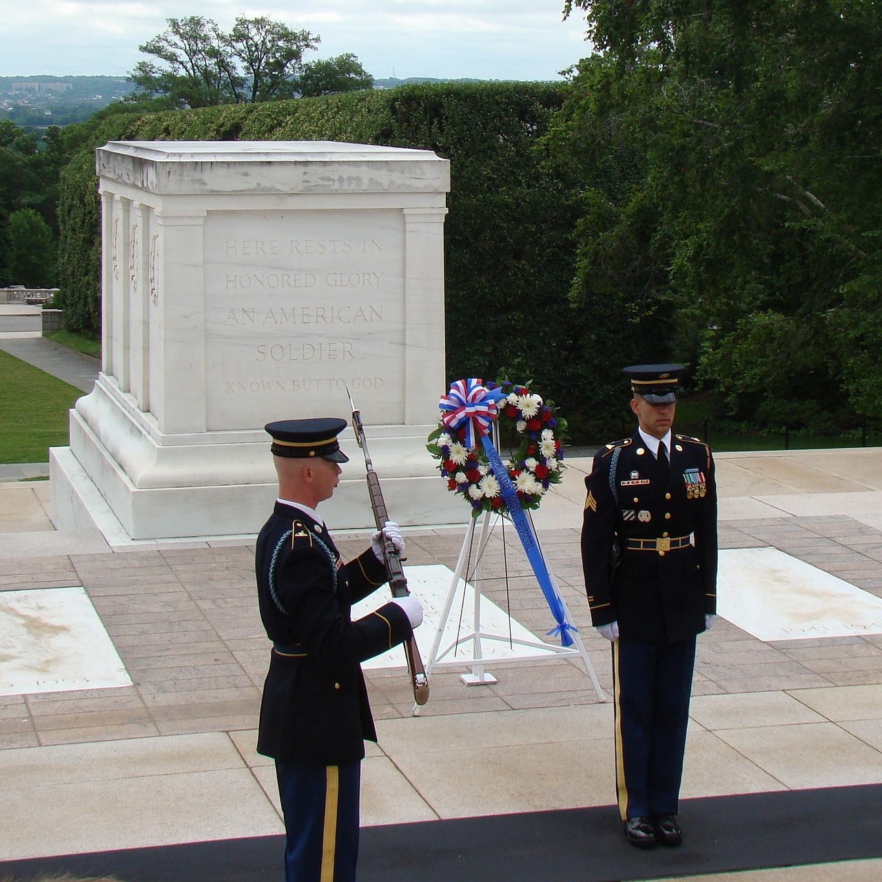 tomb of unknown soldier arlington cemetery changing of the guard free photo