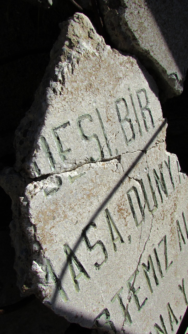 tombstone destroyed grave free photo