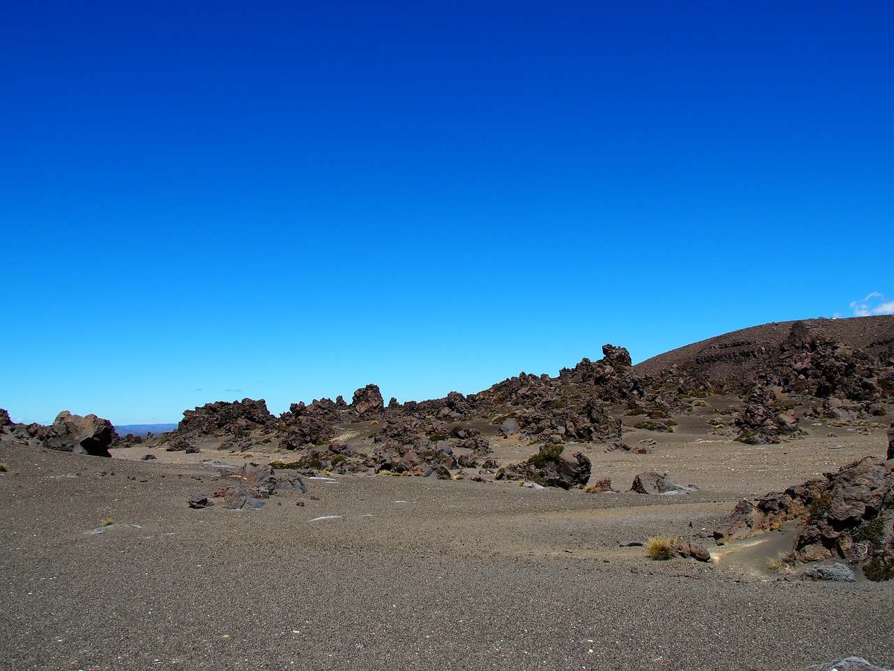 tongariro national park volcanic landscape free photo