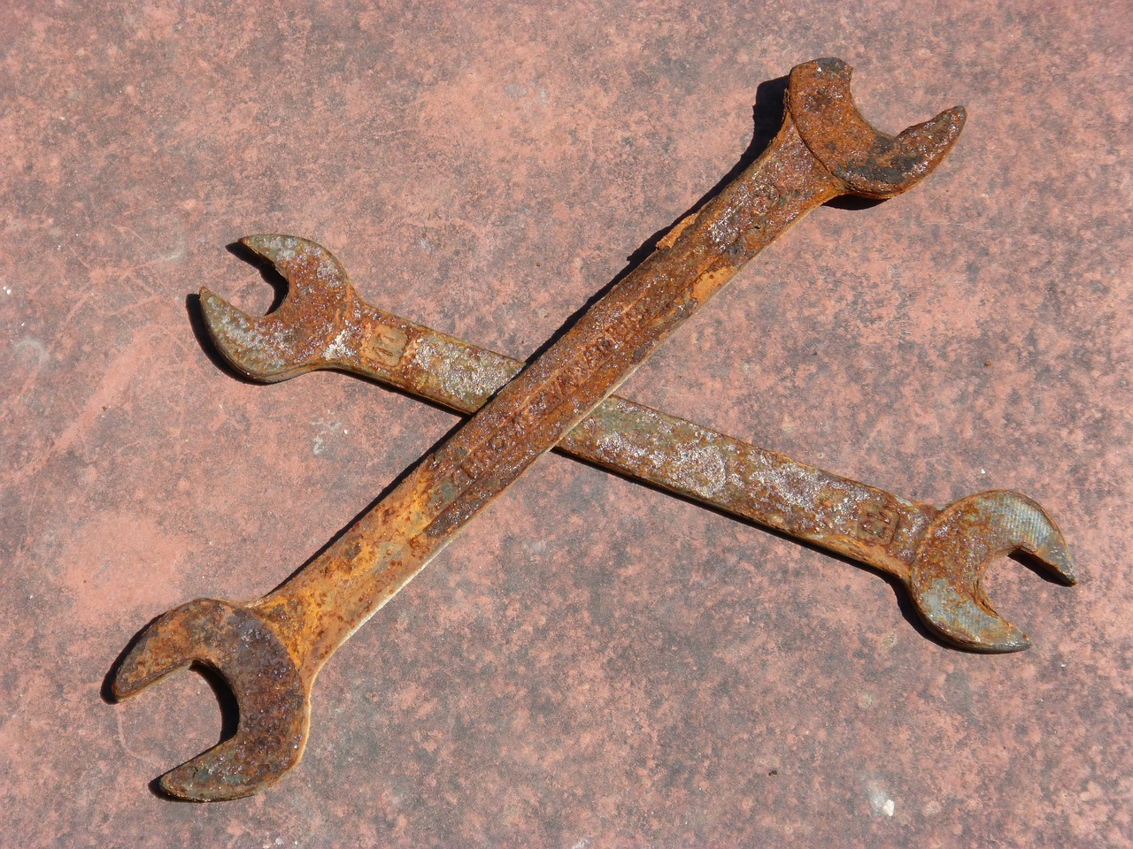 tools spanner old free photo