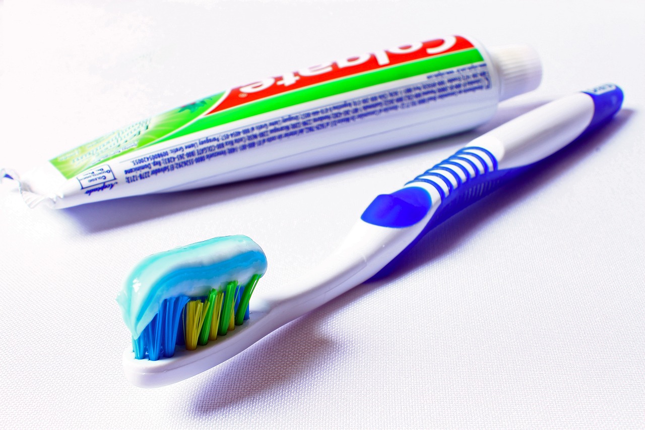 toothbrush hygiene oral hygiene free photo