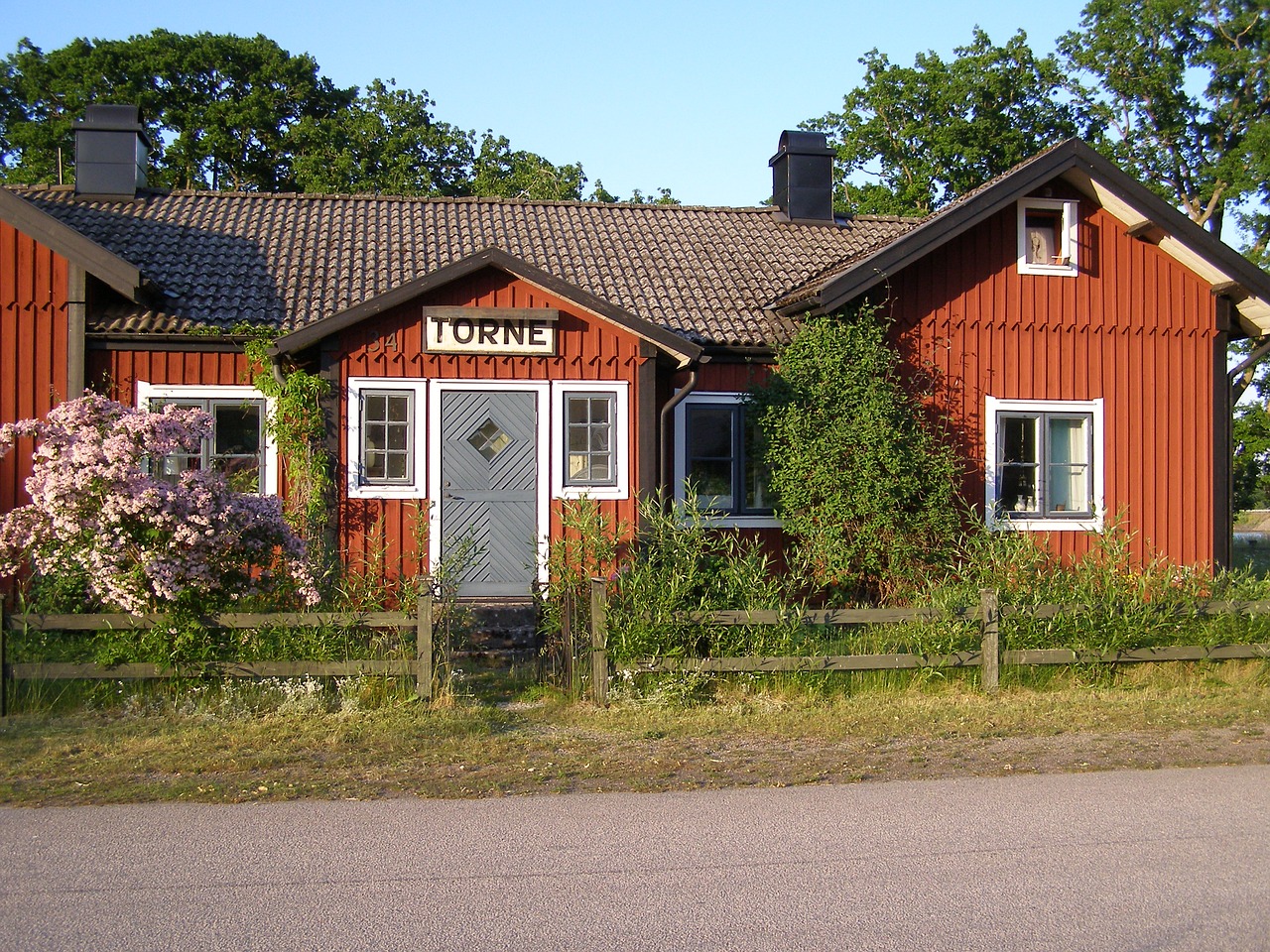 torne sweden railway station free photo