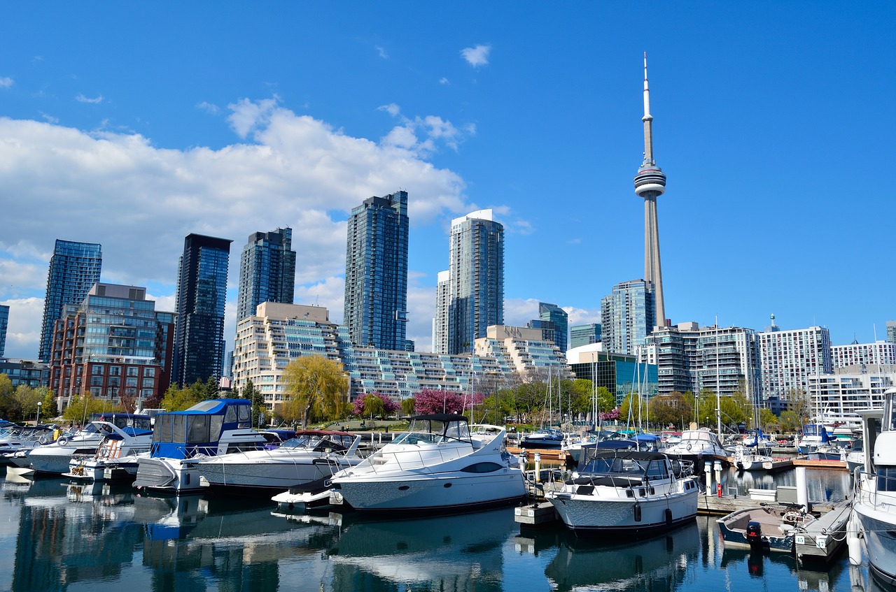 toronto canada cn tower free photo