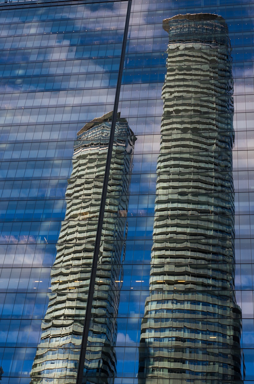 toronto mirroring skyscraper free photo