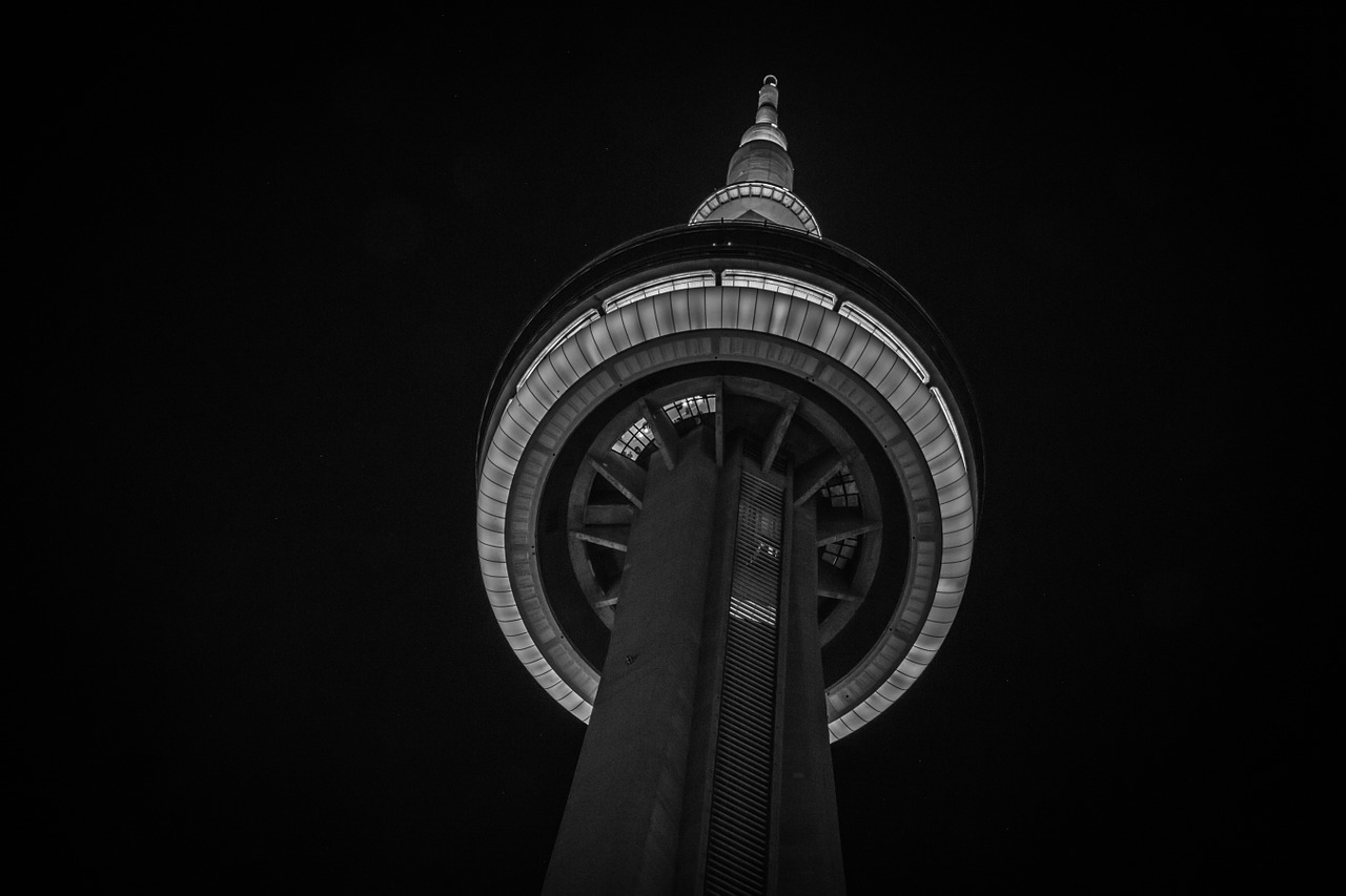 toronto cn tower black and white free photo