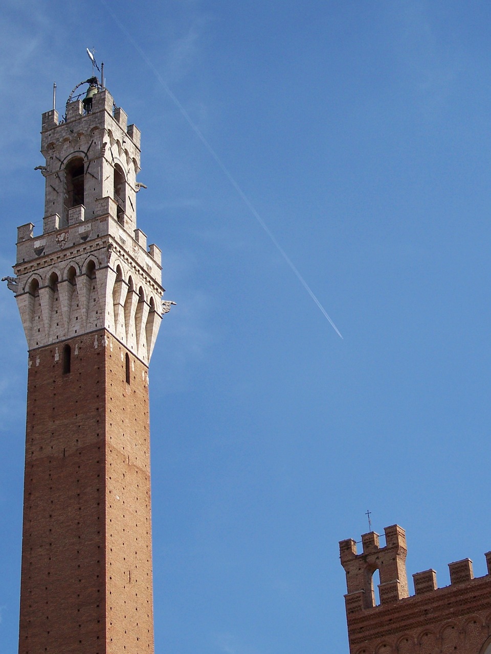 torre siena medieval tower free photo