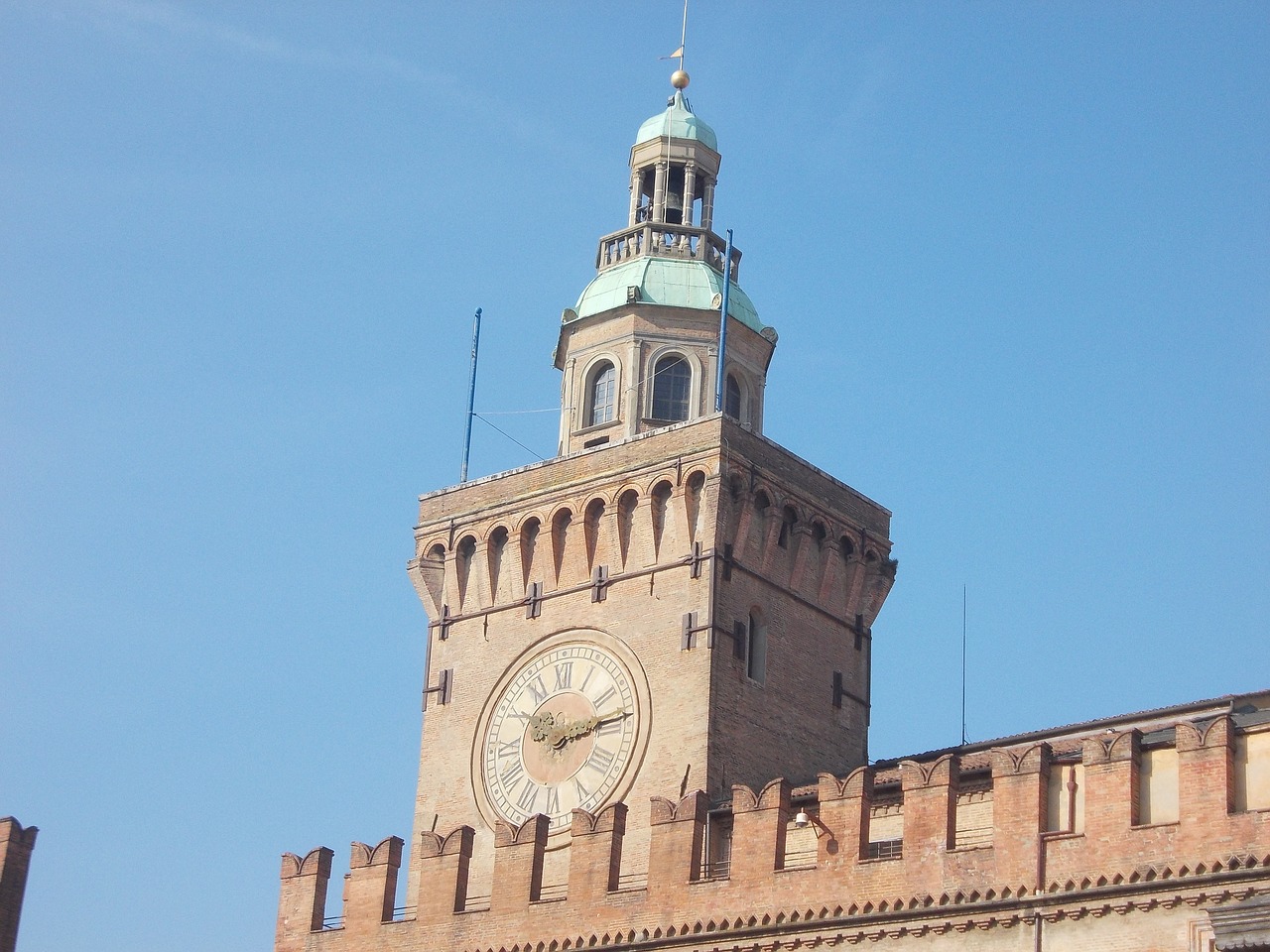 torre the municipality of bologna italy free photo