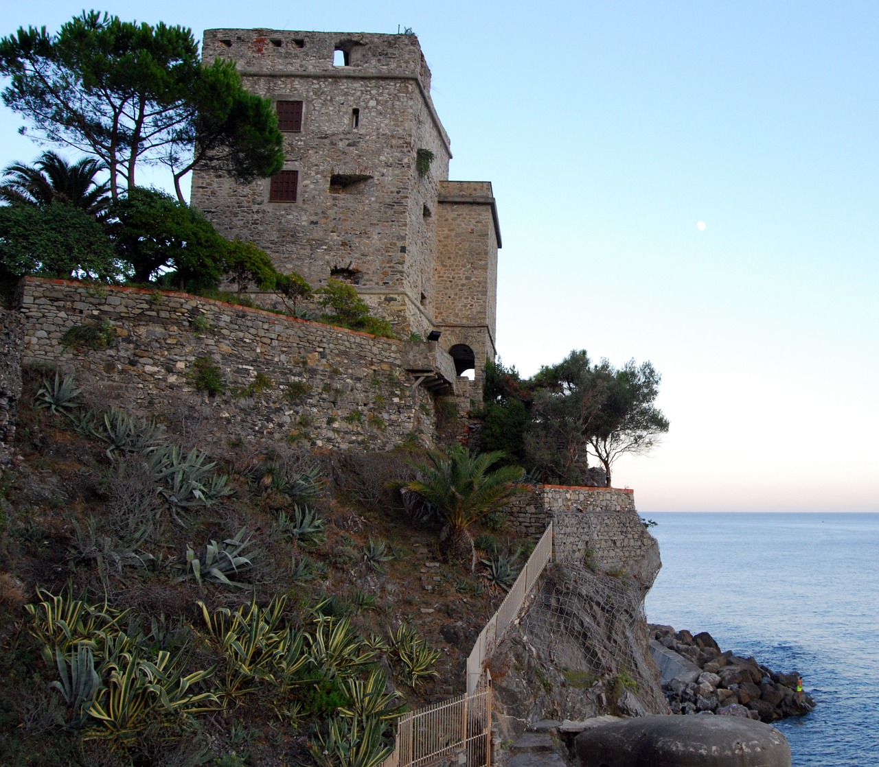 torre cliff sea free photo