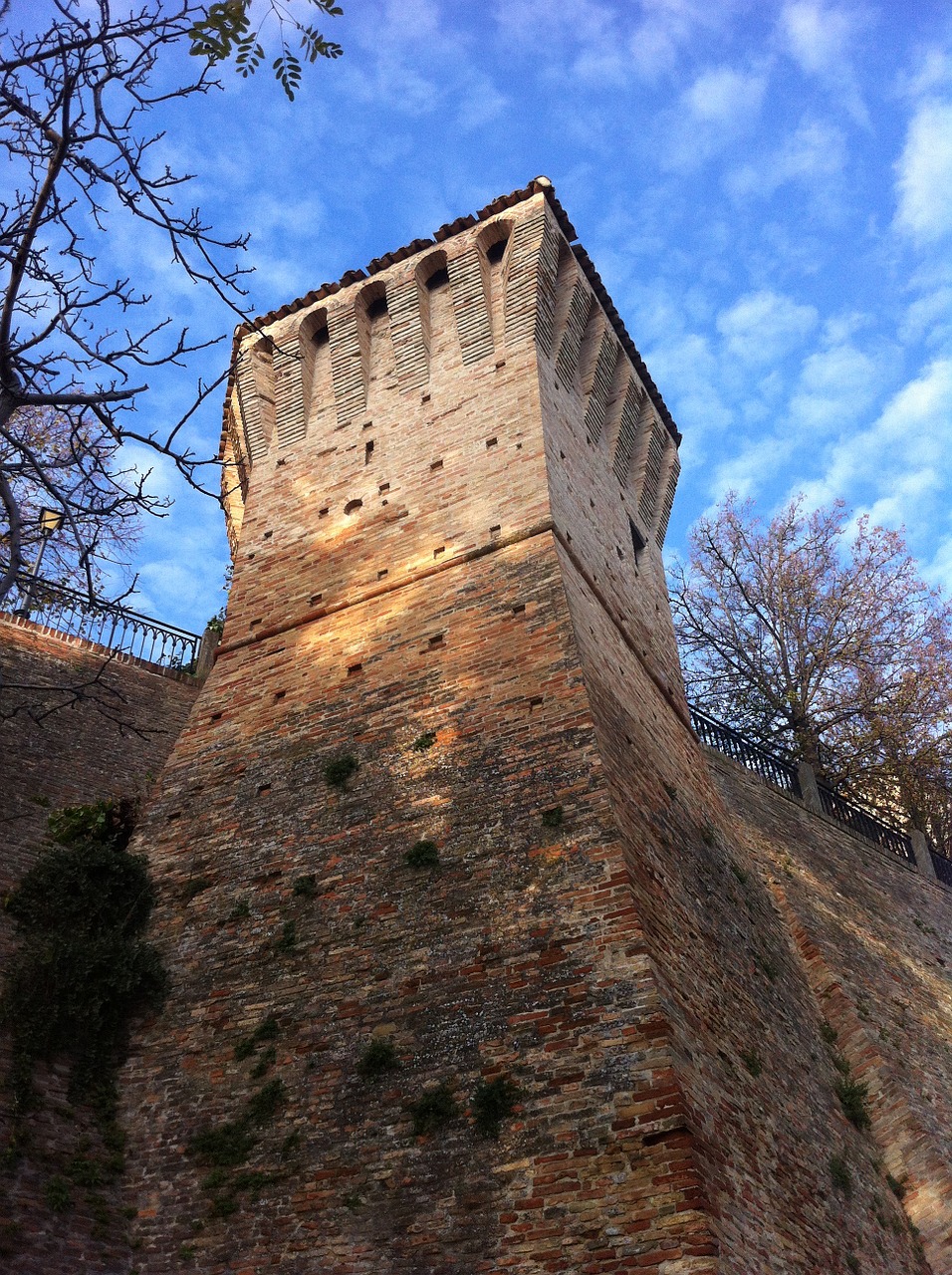 torre walls middle ages free photo