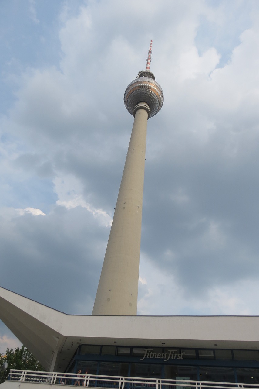 torre de televisión berlin germany free photo