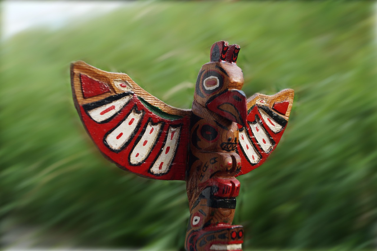 totem cult of the dead holzfigur free photo