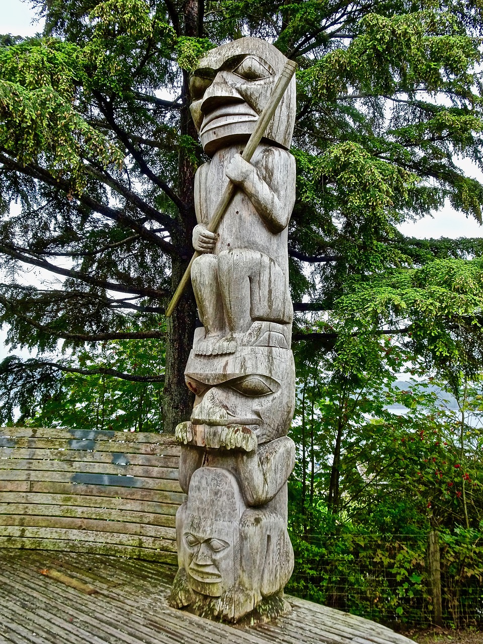 totem carving traditional free photo
