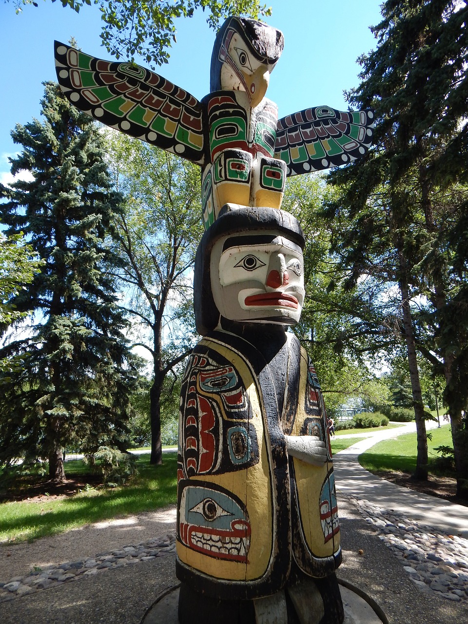 totem pole aboriginal nature free photo