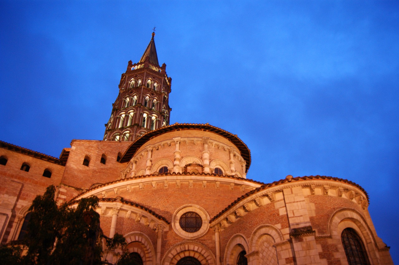 toulouse france the cathedral free photo