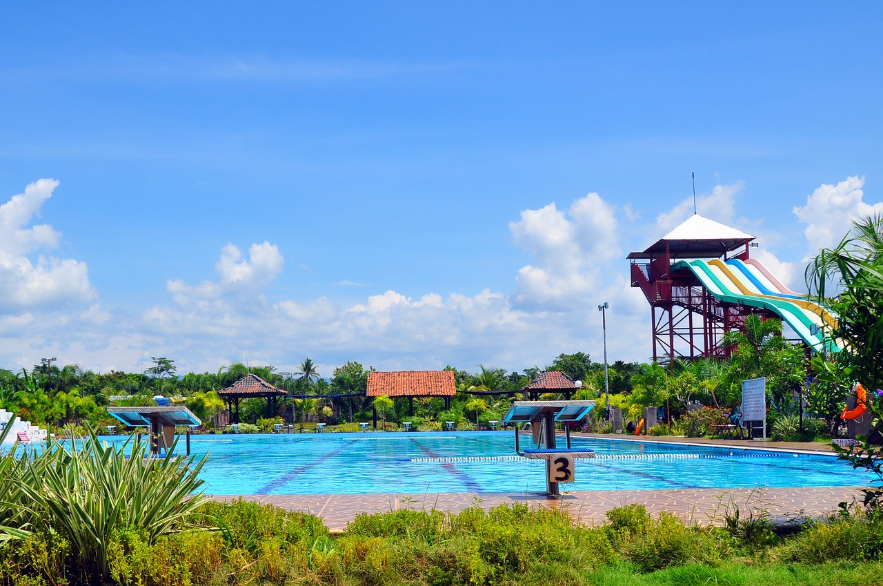 tour the swimming pool central java free photo