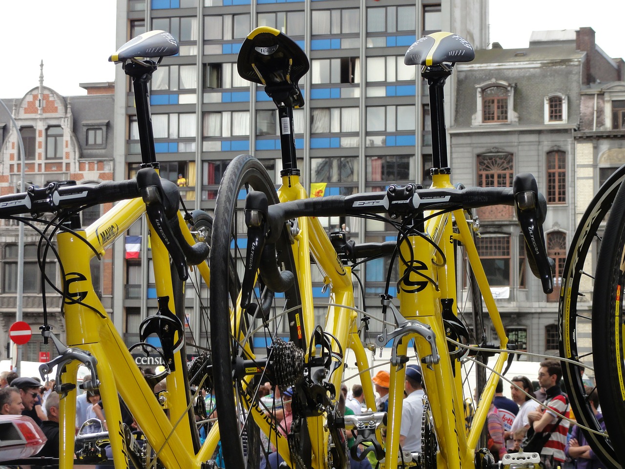 tour de france cycling advertising free photo