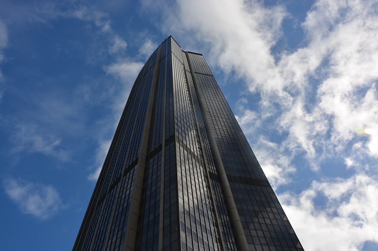 tour montparnasse paris architecture sky free photo