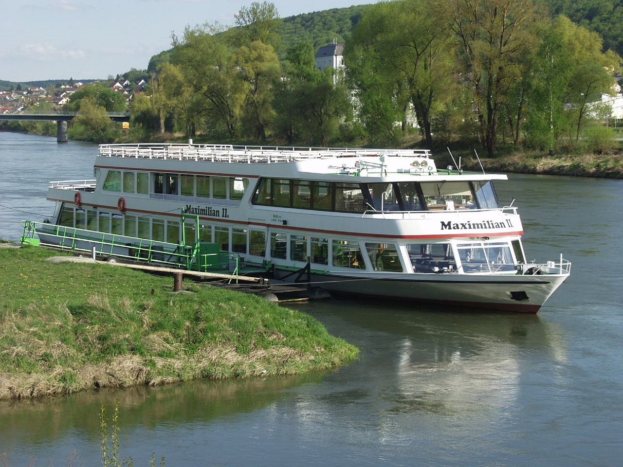 tourist boat travel holiday free photo