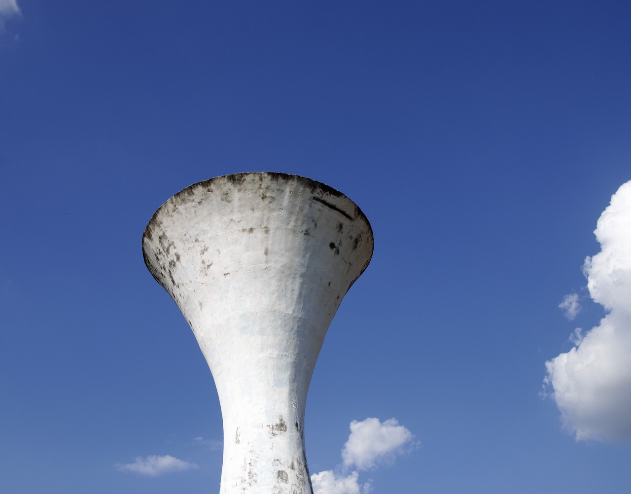 tower water box blue free photo