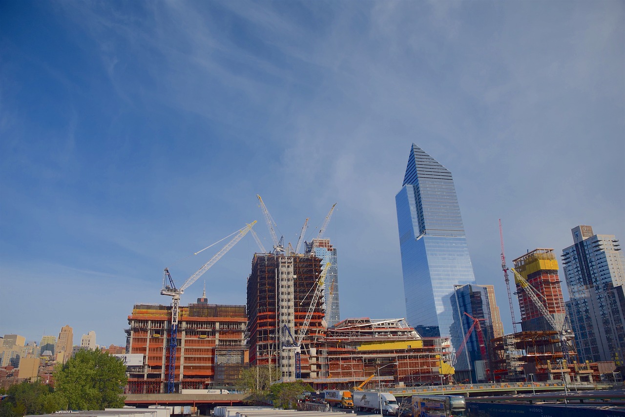 tower crane nyc free photo