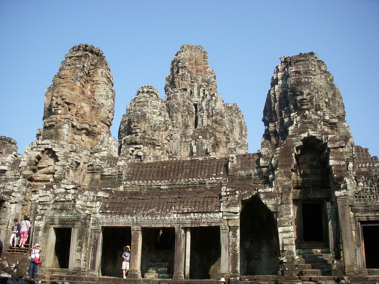 tower ankor wat cambodia free photo