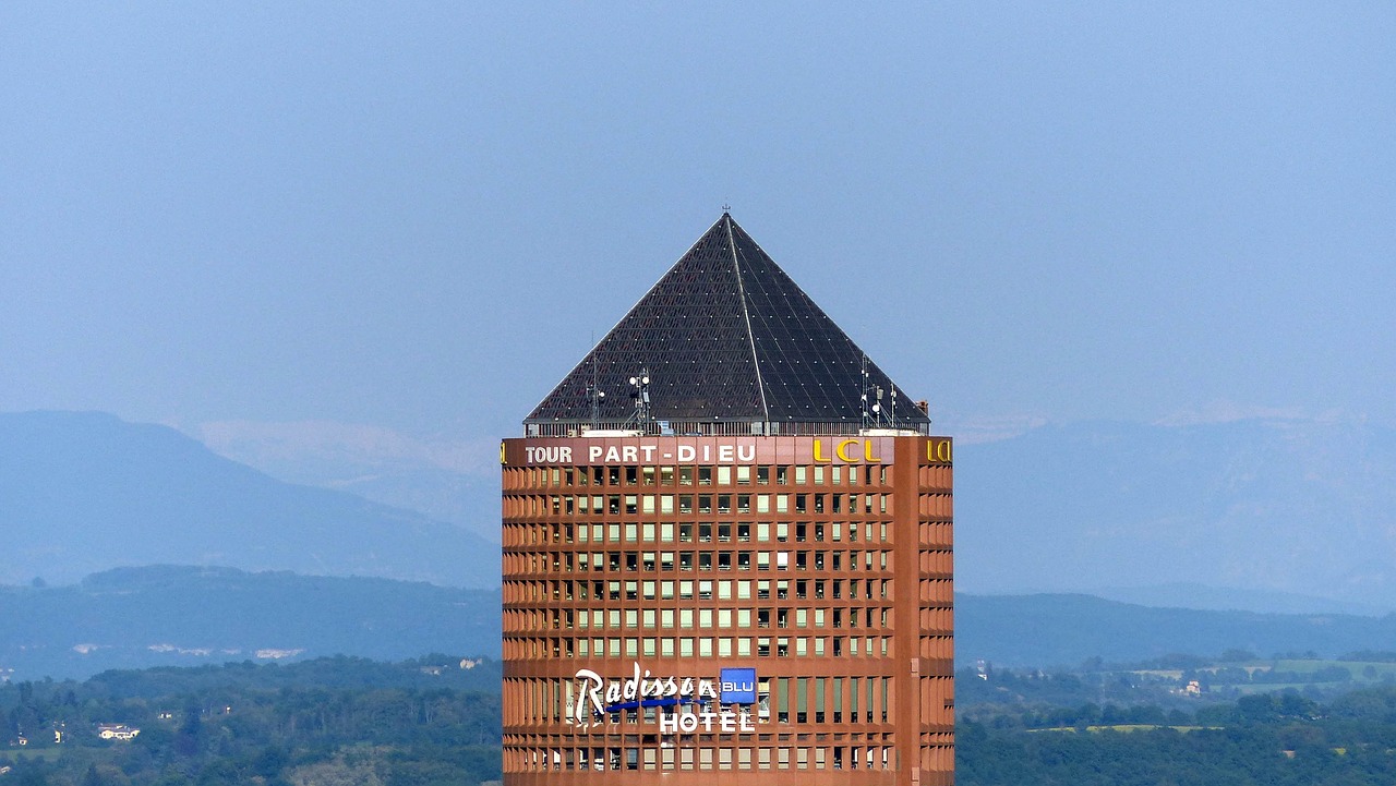 tower part-dieu roof free photo